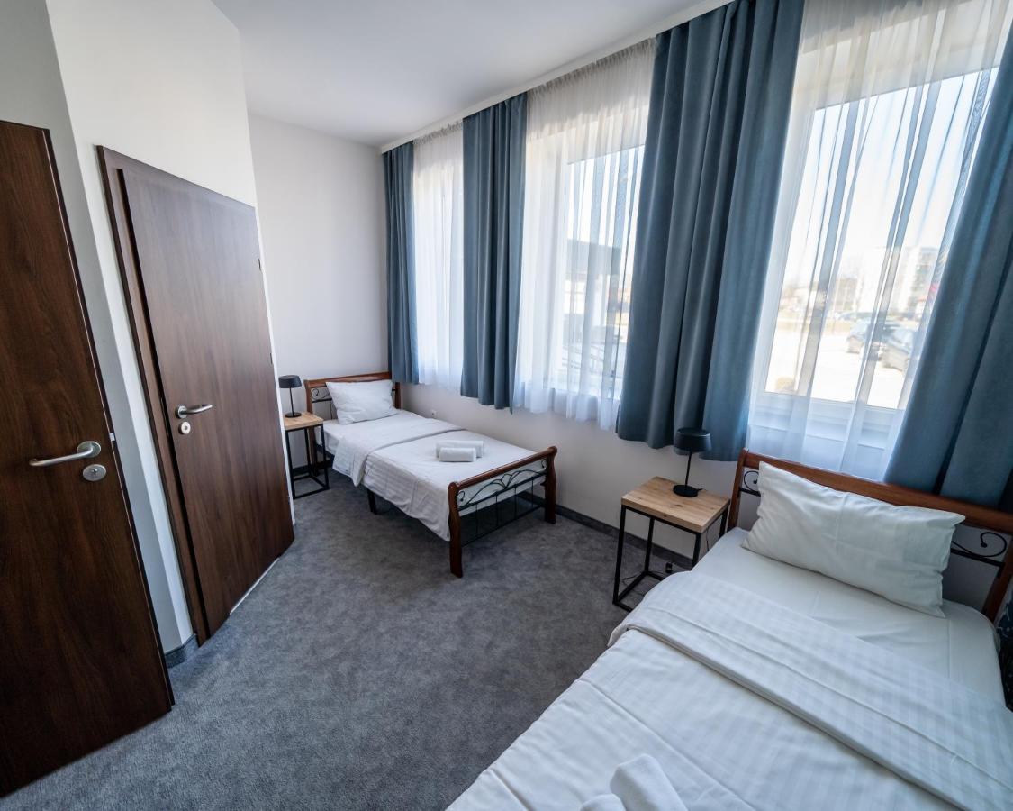 Kelman Inn Global Нова-Суль Экстерьер фото